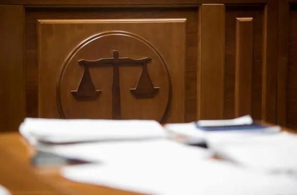 三姐妹实名举报父亲谋害母亲