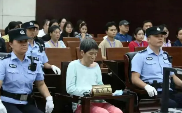 3年拐卖11个孩子，亲儿子都没放过，法院：判处死刑！