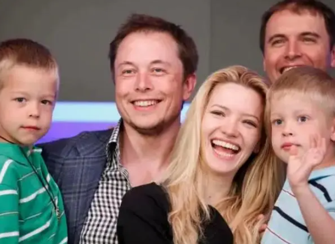 马斯克称生孩子就是拯救世界，低出生率将带来苦果，鼓励提高生育