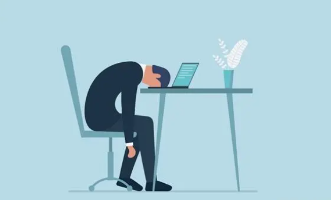 提前吃午饭，被公司辞退，法院判公司赔2万：深究法律意义