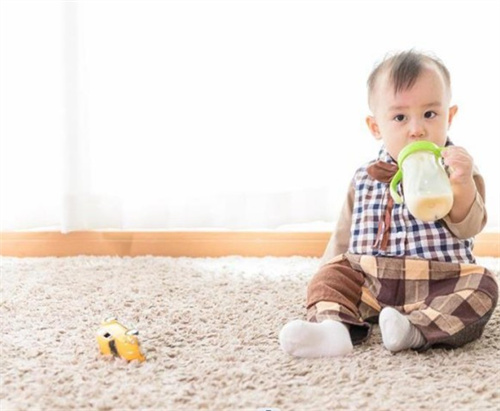 深度水解奶粉口感最好的牌子，宝宝喝深度水解奶粉的优势