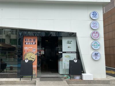 幼儿长白头发的因及2岁宝宝出现白头发的现象