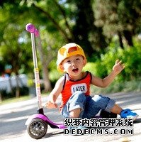 3个月女婴接种乙肝疫苗后吐奶是没拍嗝还是疫苗反应？