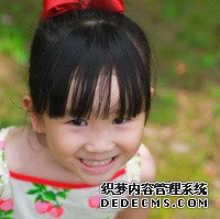 60岁老太冒死做试管，成功生下双胞胎女儿，11年后却后悔了……_rjj0I