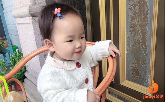 小孩湿疹的病因和日?；だ碇改? style=