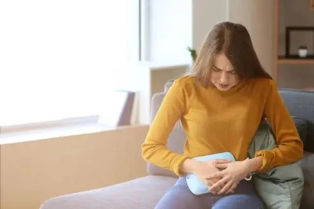 女性有轻微腺肌症，去美国做试管婴儿可以怀孕吗？