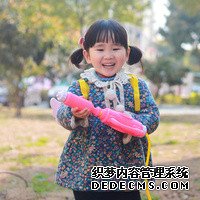 37岁小伙娶58岁女人，55岁母亲表示要想结婚：抓紧帮我生个孙子