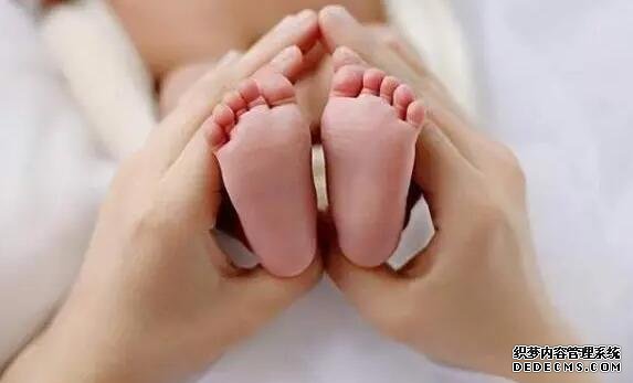 ?？诰杪呀涣??？谑怨苡ざ皆憾加惺裁?‘b超男孩小鸡鸡比女孩发育早吗’