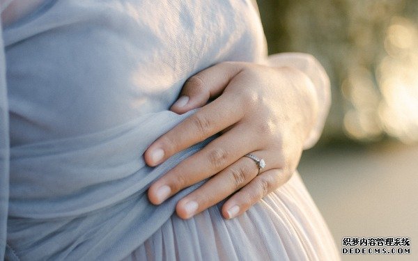 重庆职业供卵试管价钱 2022在重庆七星岗妇幼保健院试管费用是多少? ‘b超单上