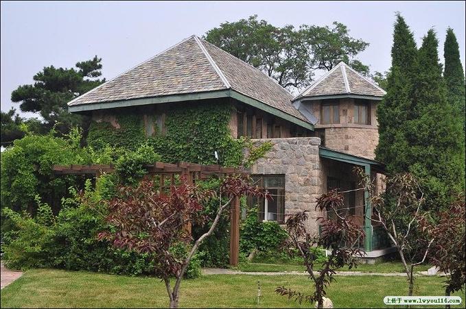 18宝宝流鼻血推拿按摩手法图解：简单有效缓解小儿流鼻血问题