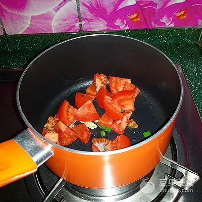 最佳抢救时间是什么时候？宝宝发生呛奶，紧急处理指南