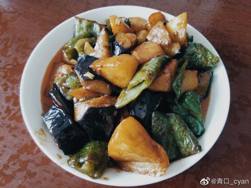 宝宝游泳纸尿裤：宝宝舒适畅游保障