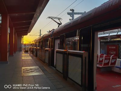 母乳性黄疸的诊断与特点：新生儿黄疸的探究