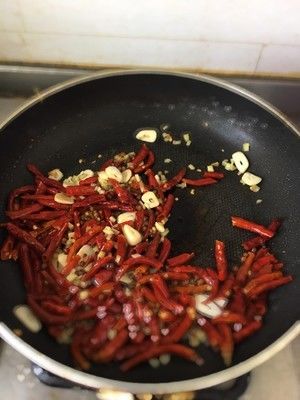 带娃累翻了！爸不会带娃让我头疼