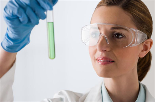 卵巢早衰女性必看：科学促排方案选择指南，提高试管成功率